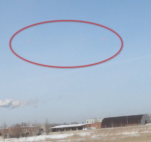 Поймал в одном кадре две тарелки.JPG